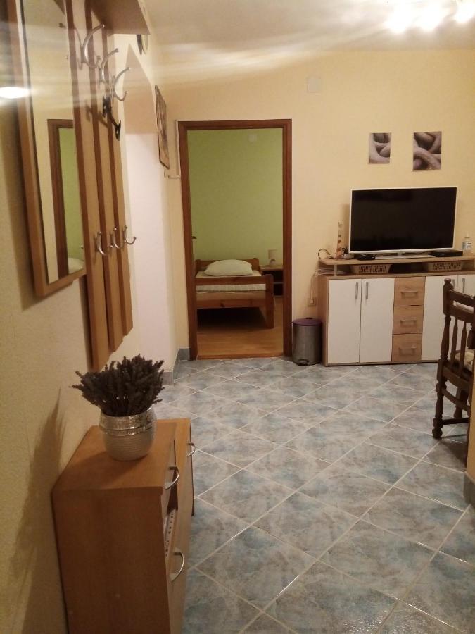 ביוגראד נה מורו Apartments Vanja Skara Biograd מראה חיצוני תמונה